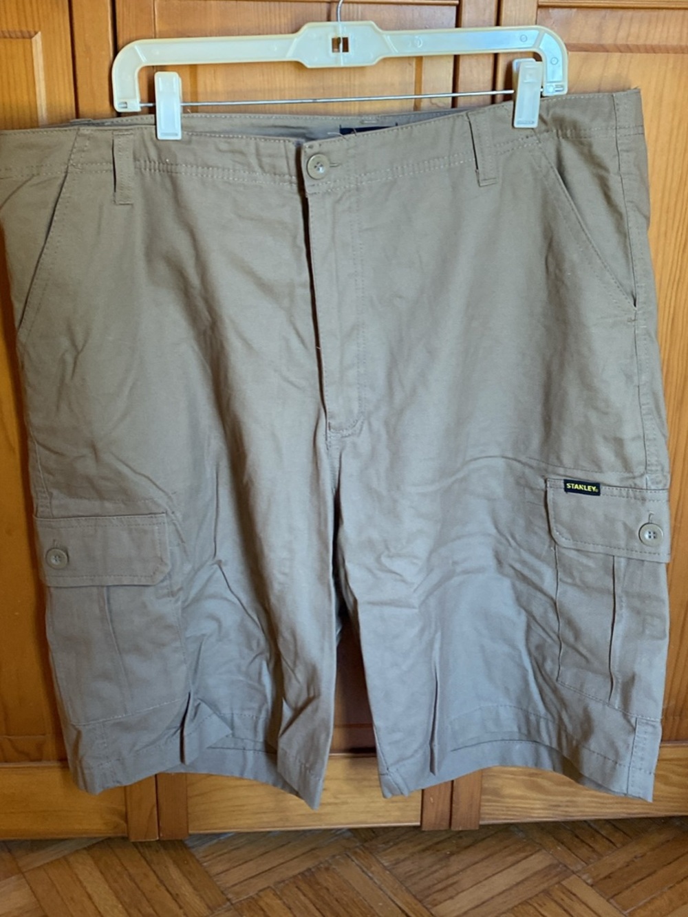 Stanley Men’s Tan Cargo Shorts with Patch Pockets